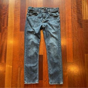 Banana Republic Men's Slim Fit Rapid Movement Denim Jeans 32W x 30L